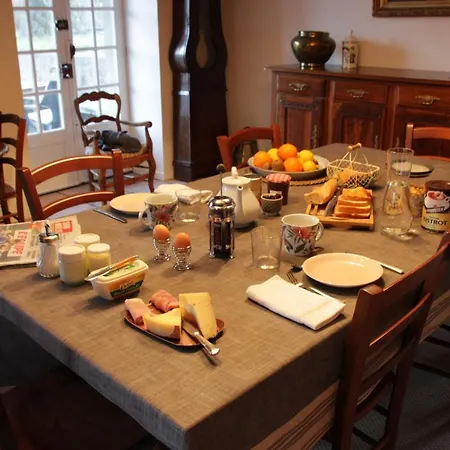 לינה וארוחת בוקר La Maison De Jeanne