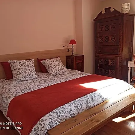 La Maison De Jeanne Frühstückspension